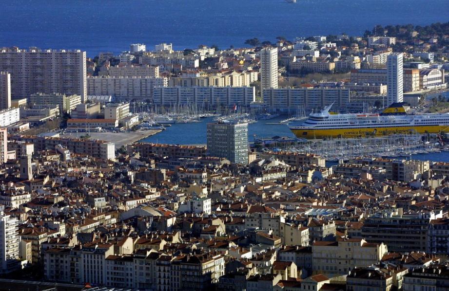 Vue aérienne de Toulon.