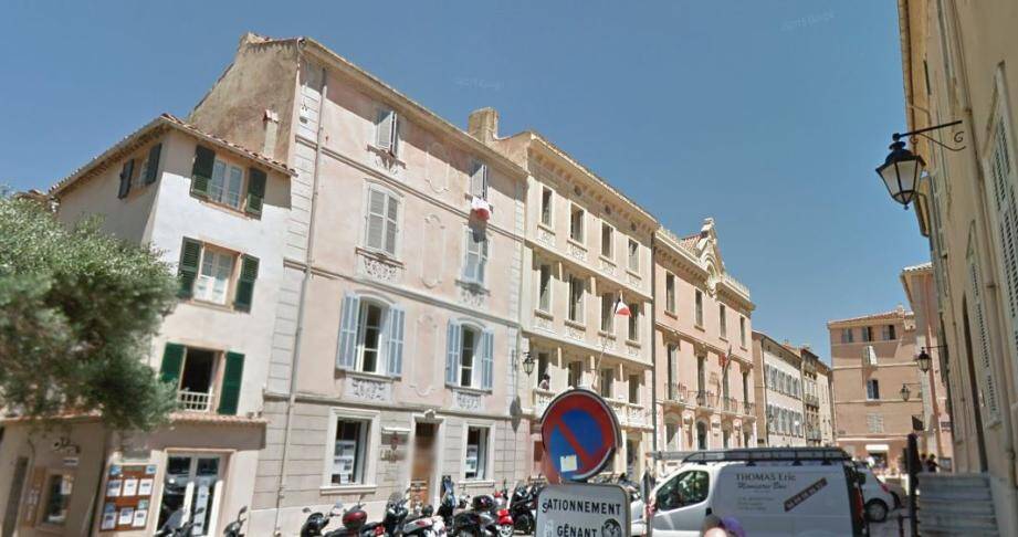 Mairie de Saint-Tropez.