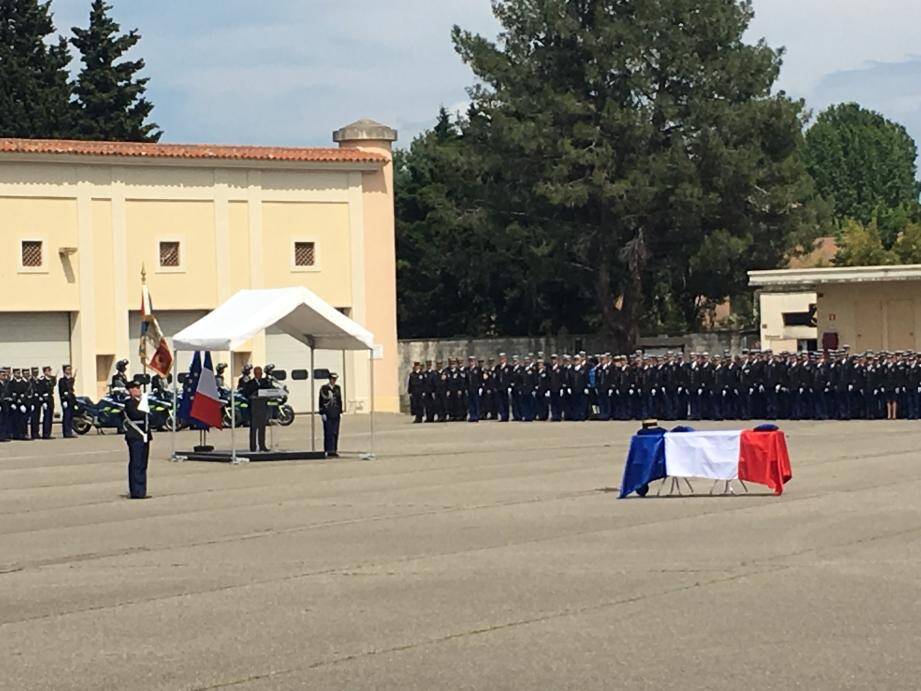 Des centaines de gendarmes de la Région et du reste de la France, ainsi que la famille de l'adjudant, participent à la cérémonie