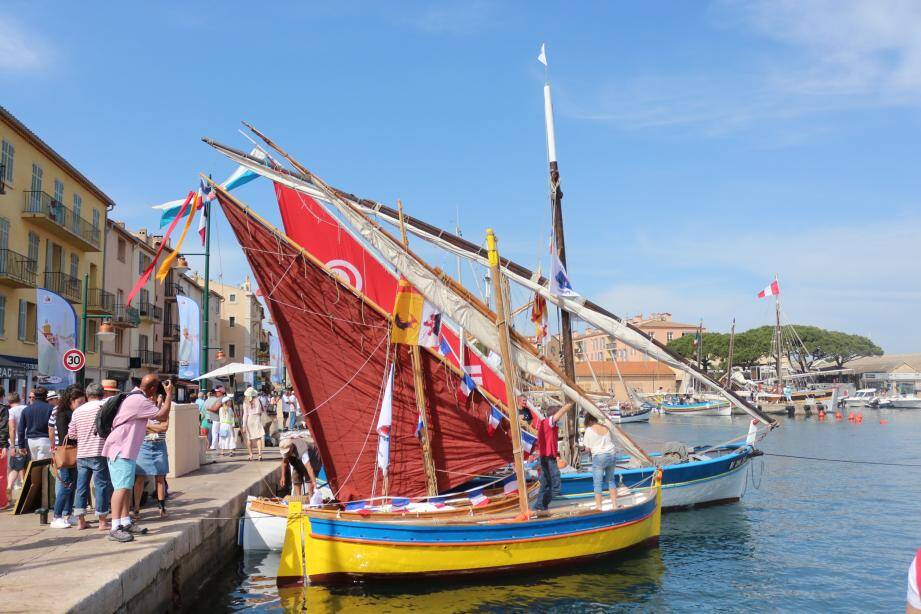 Saint Tropez hisse les Voiles  latines Var Matin