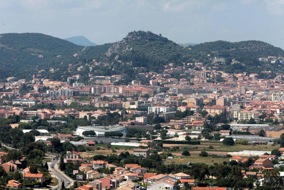 VUE AERIENNE DE HYERES