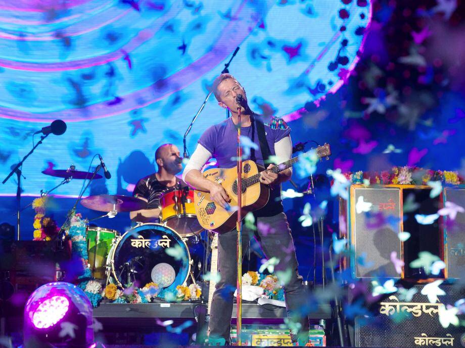 55 000 personnes au stade Charles Ehrmann a Nice pour l unique concert en France de Coldplay en 2016 de leur tournee 