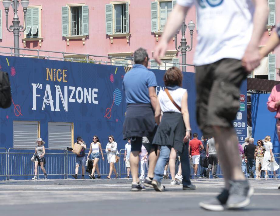 La Fan Zone permettra aux supporters sans billets de regarder quelques-uns sur grand écran.