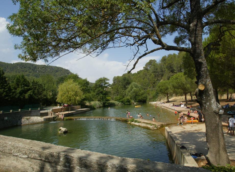 Baignade de la Muie, à Salernes. 