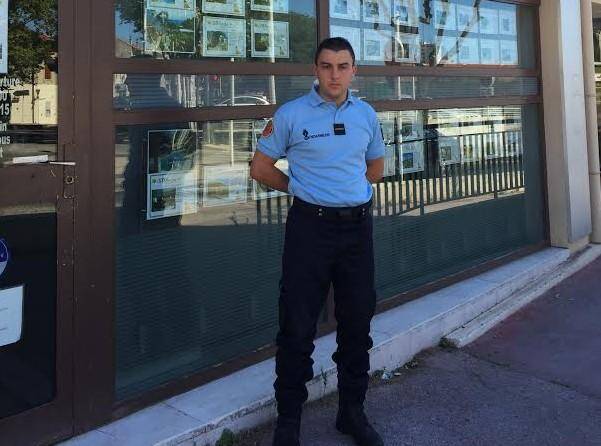 Meddy Viardot, 21 ans, dirige l’agence Immo 2 M, à La Loubière. Il est aussi réserviste de gendarmerie.