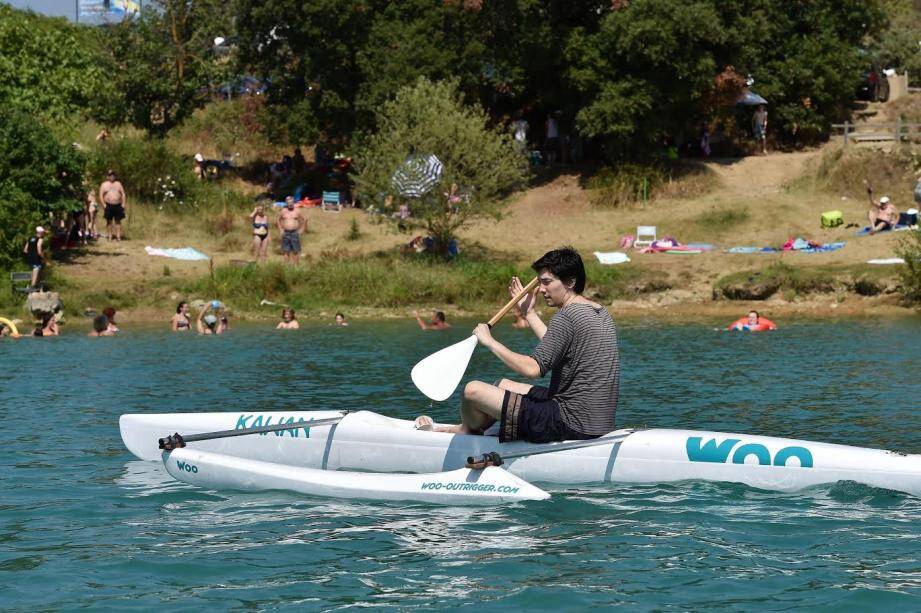 Il vous est désormais possible de faire da la pirogue hawaïenne  sur le Lac de St-Cassien