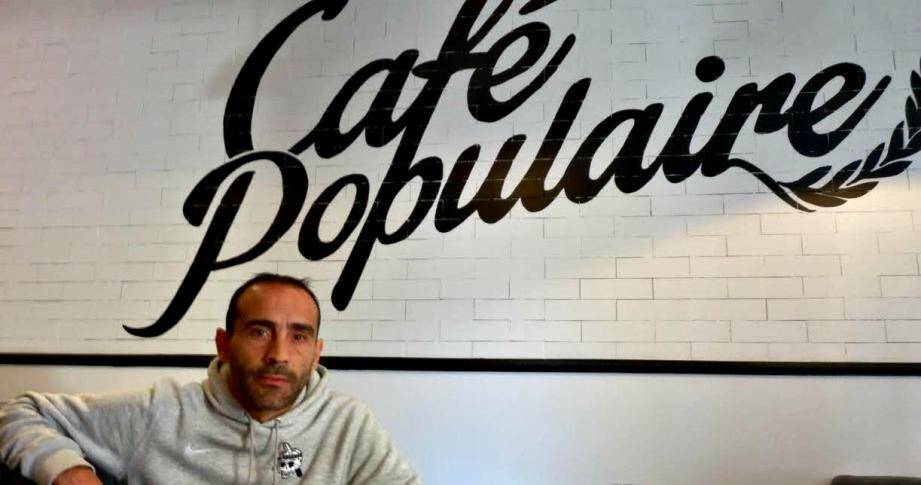 Fred Braquet s'apprête à rouvrir son "Café Populaire" de la rue Arson, fermé depuis l'Euro de football cet été.