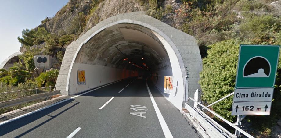L'entrée du tunnel de la Giraude.