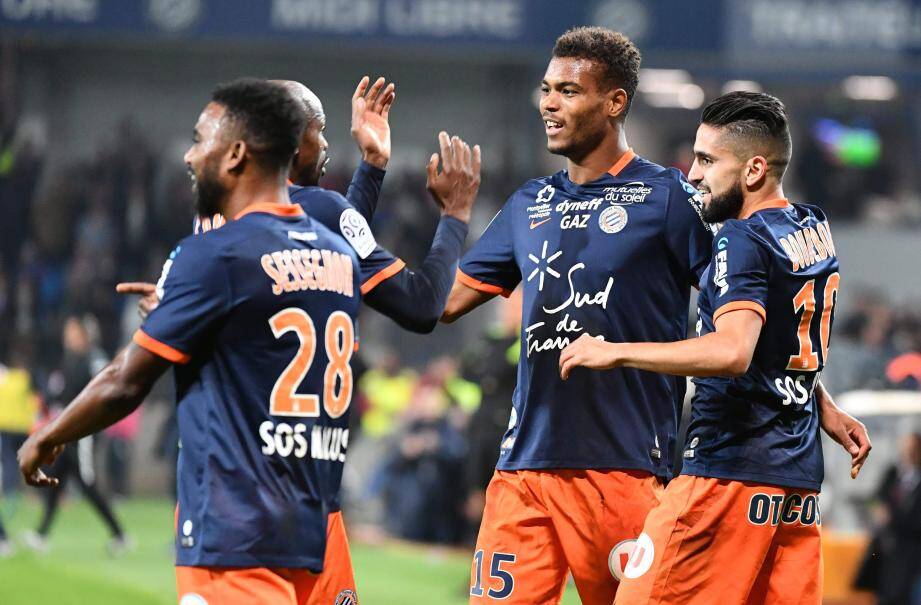 Les joueurs de Montpellier savourent leur victoire.