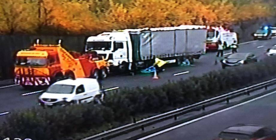 A 12h24, le camion était de nouveau sur ses roues.