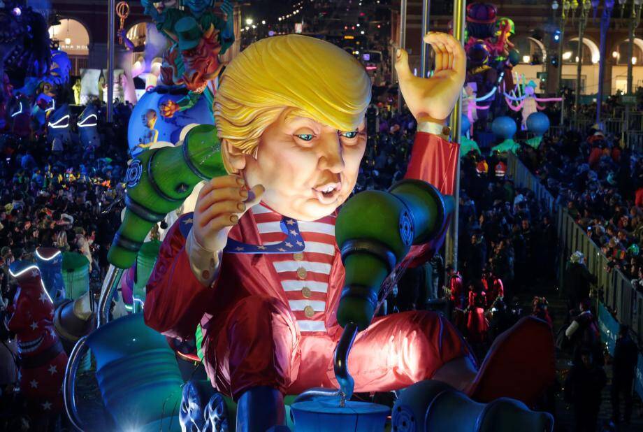 Corso de nuit du carnaval de Nice 2017 Carnaval de Nice