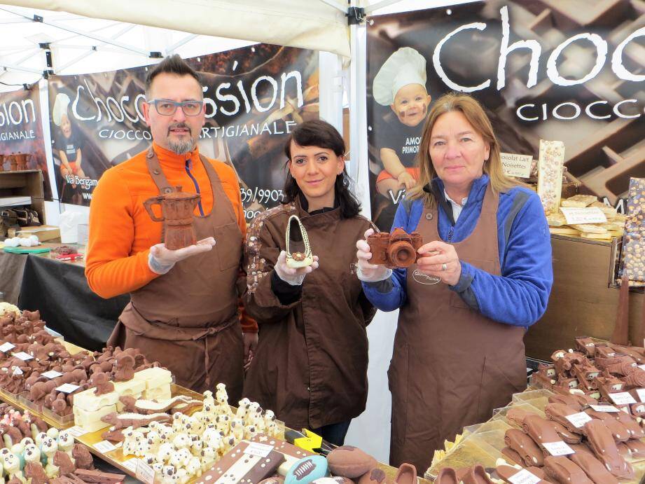 Les artisans chocolatiers sont parfois venus de loin comme ces Italiens du Lac de Côme.