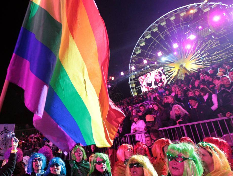 Queernaval à Nice, place Masséna.