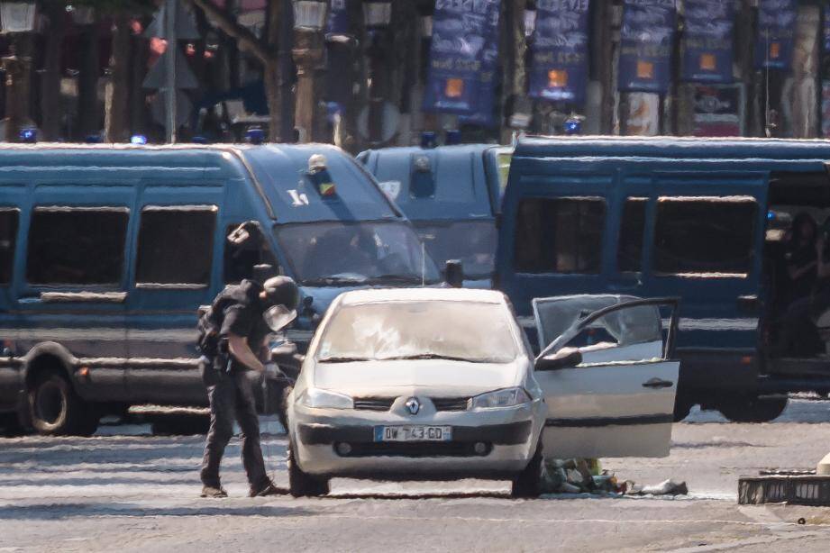 Le conducteur, fiché S, serait décédé.