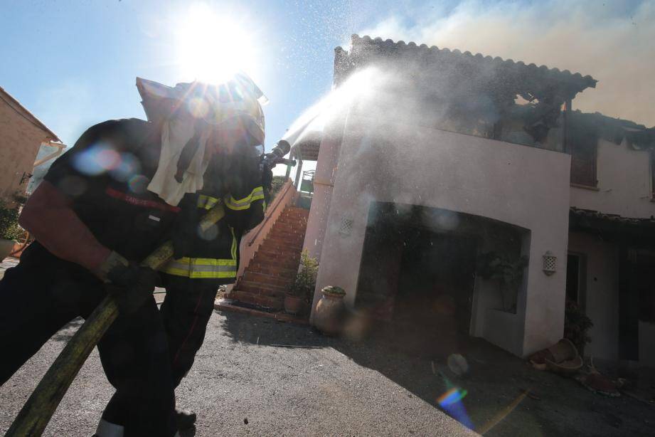 Incendie à Carros 