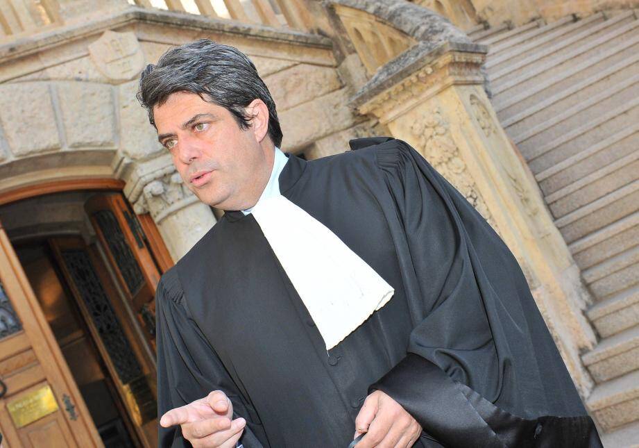 Franck Michel, avocat de la défense d’Yves Bouvier.Franck Michel Avocat de Mr RobillonDébut de l'affaire Robillon au Tribunal de Monaco ce jour.