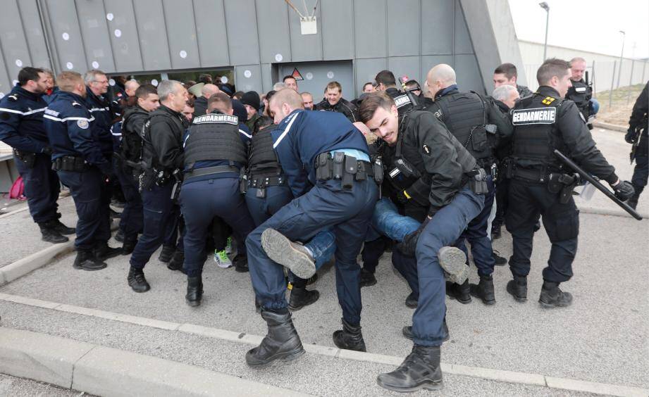 Les Gardiens De La Justice Distribution Les propositions de la ministre de la Justice pour améliorer le