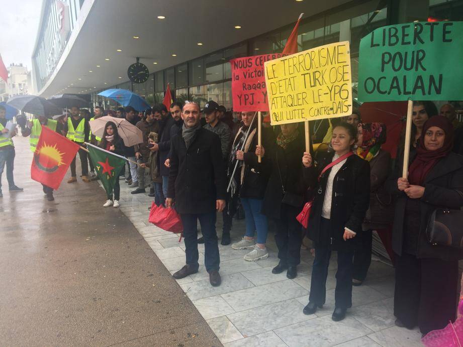 La manifestation s'st déroulée sans incident, entre slogans et musique. 