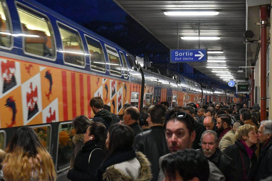 En gare de Menton ce mardi matin.