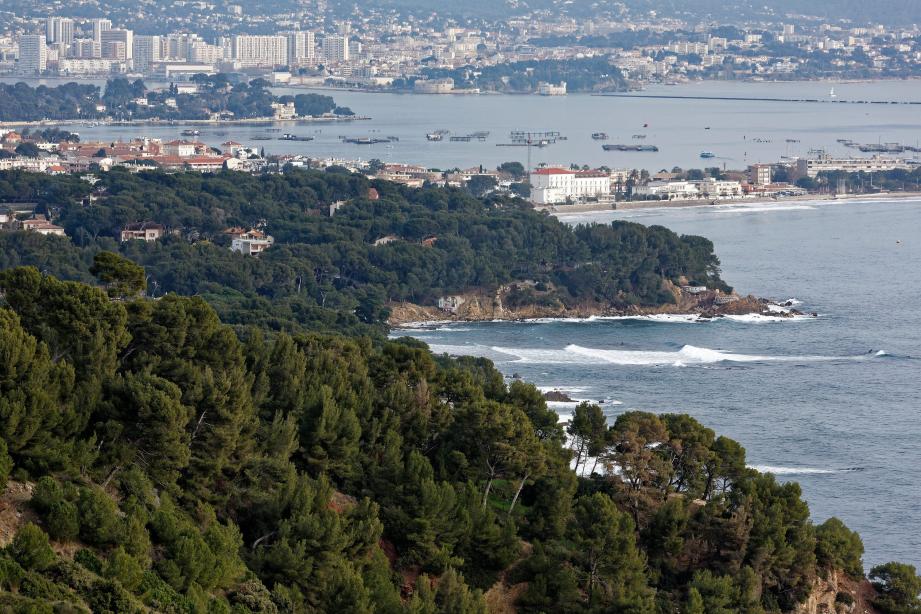 Illustration loi littoral (vue de Six-Fours).