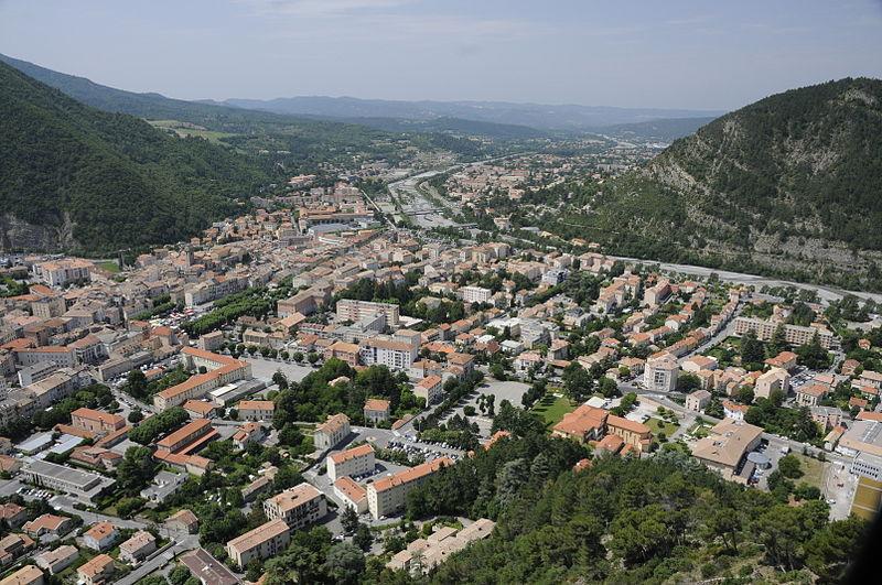 Une vue de Digne-les-Bains. Illustration.