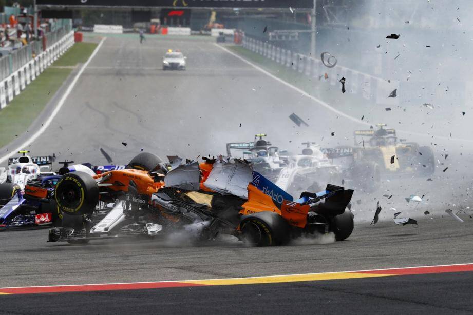 Si le pilote monégasque n'a pas été blessé dans la collision, l'accident était tout de même spectaculaire. 