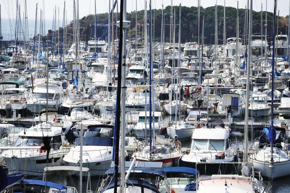 Le port de Santa Lucia, à Saint-Raphaël.