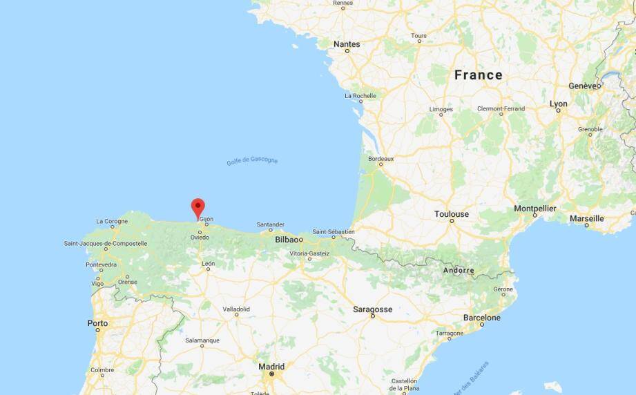 Au moins quatre personnes sont mortes dans l'accident d'un bus qui s'est encastré aujourd'hui dans la pile d'un pont dans le nord de l'Espagne.