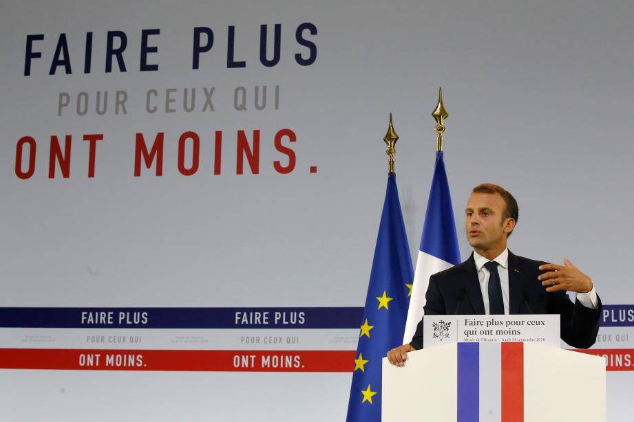 Emmanuel MAcron lors de la présentation du plan contre la pauvreté du gouvernement, jeudi à Paris.