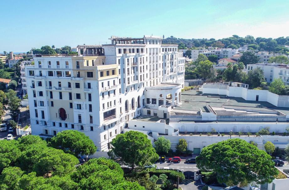 L'hôtel Le Provençal à Juan-les-Pins. 