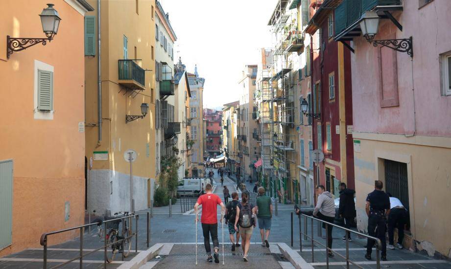 Entre les rues de la Croix et Rossetti, le QG des trafiquants, selon les commerçants et les riverains.