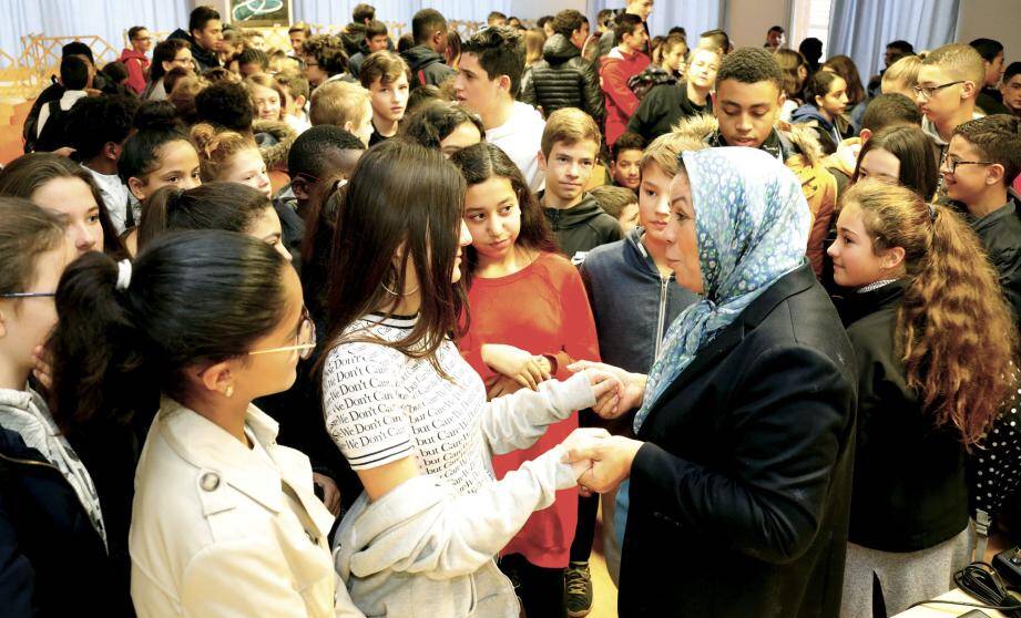 Dis Nous Latifa C Est Quoi La Tolérance Latifa, raconte-nous la tolérance Latifa, raconte-nous la tolérance