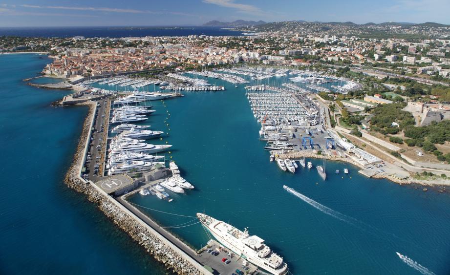 Il Est Flashé à 175 Km/h Sur La Route Du Bord De Mer à Antibes - Nice-Matin