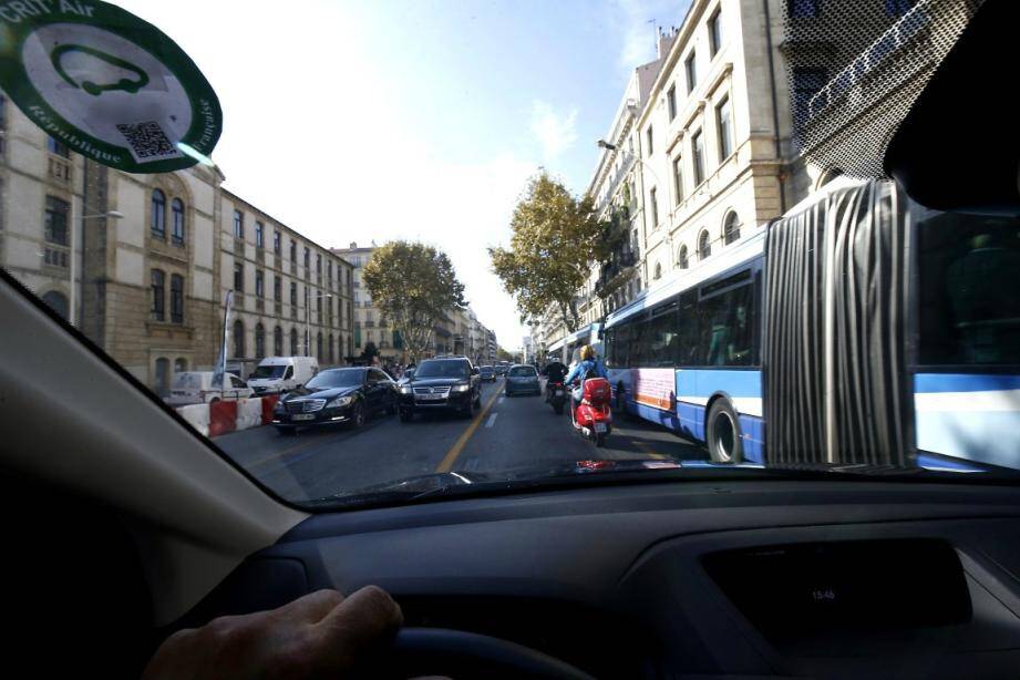 La circulation pourrait être bientôt réglementée en fonction de la qualité de l'air dans la métropole de Toulon.