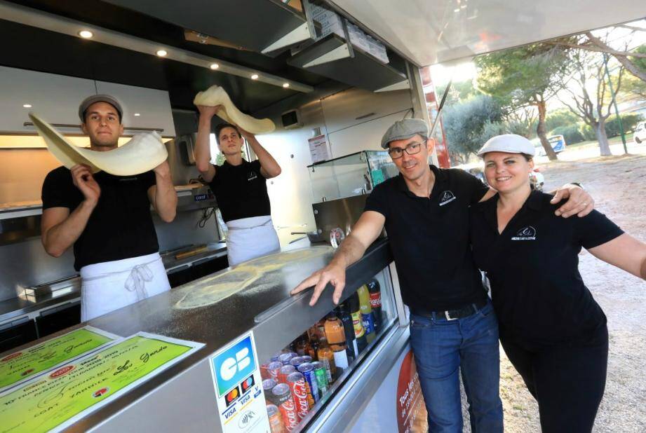 Deux pizzaïolos vont participer à la prochaine finale du championnat de France de pizza.