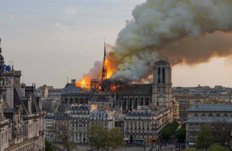 La Vérité Sur L'incendie De Notre Dame De Paris Vandalisme, abandon, incendie... Toutes ces fois où Notre-Dame de Paris