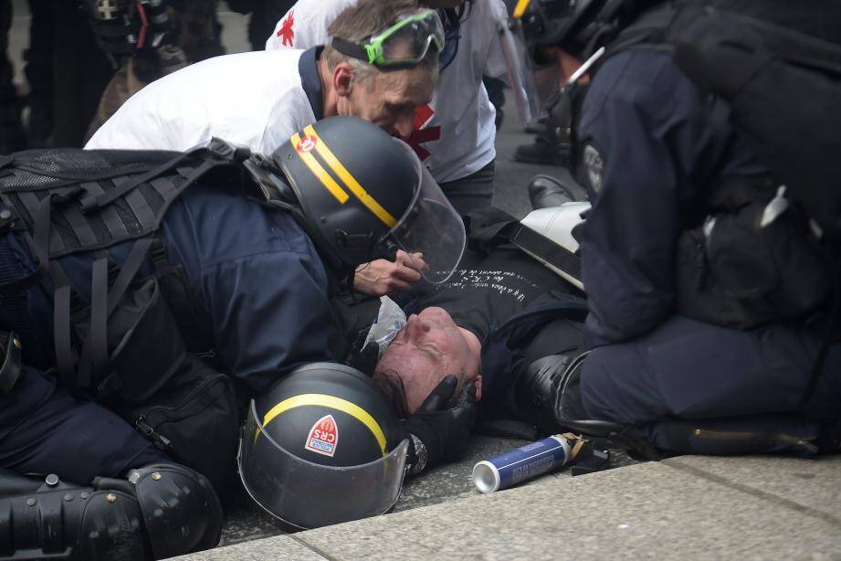 Un CRS a été blessé lors de la manifestation du 1er-Mai à Paris.