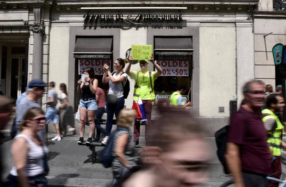 Rassemblement en mémoire de Steve Maia Caniço le 3 août 2019 à Paris.