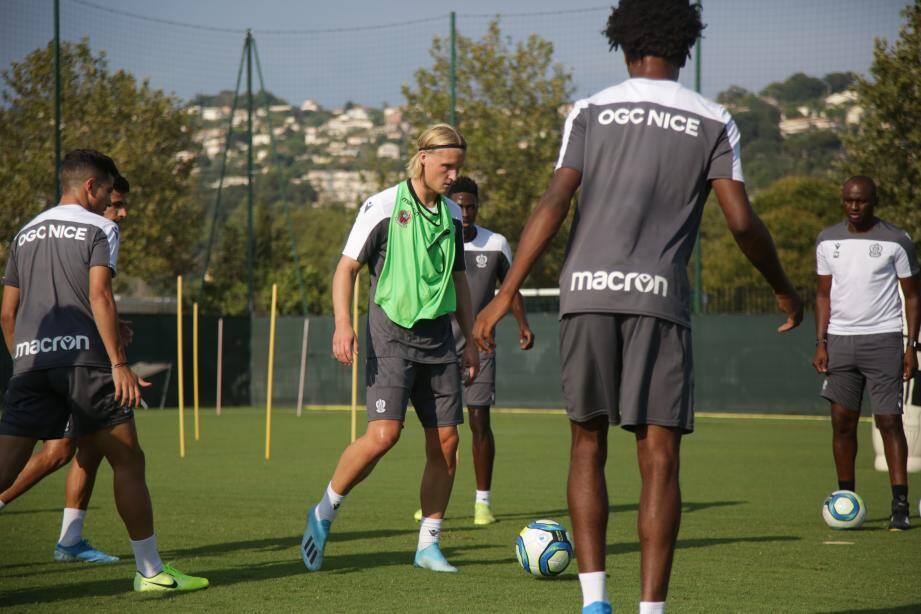 Un jeune joueur de l'OGC Nice aurait reconnu avoir volé la ...