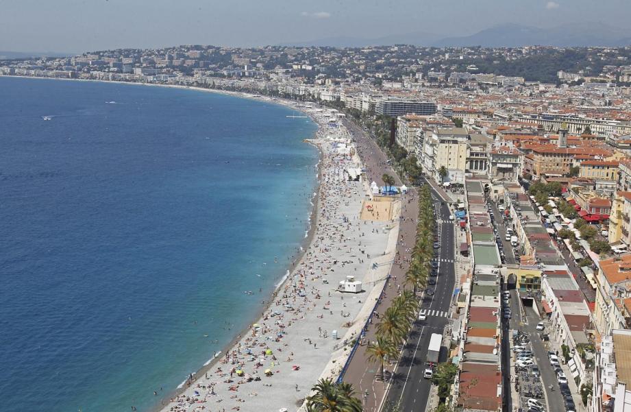 Une vue de la promenade des Anglais, à Nice. 