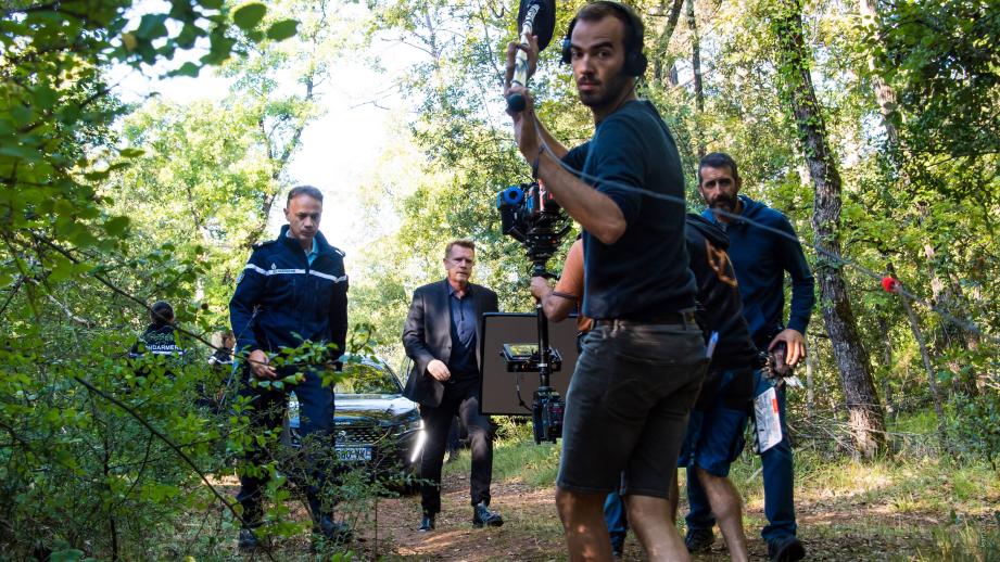 Section De Recherche Lieux De Tournage La série TV Section de recherches en tournage - Nice-Matin