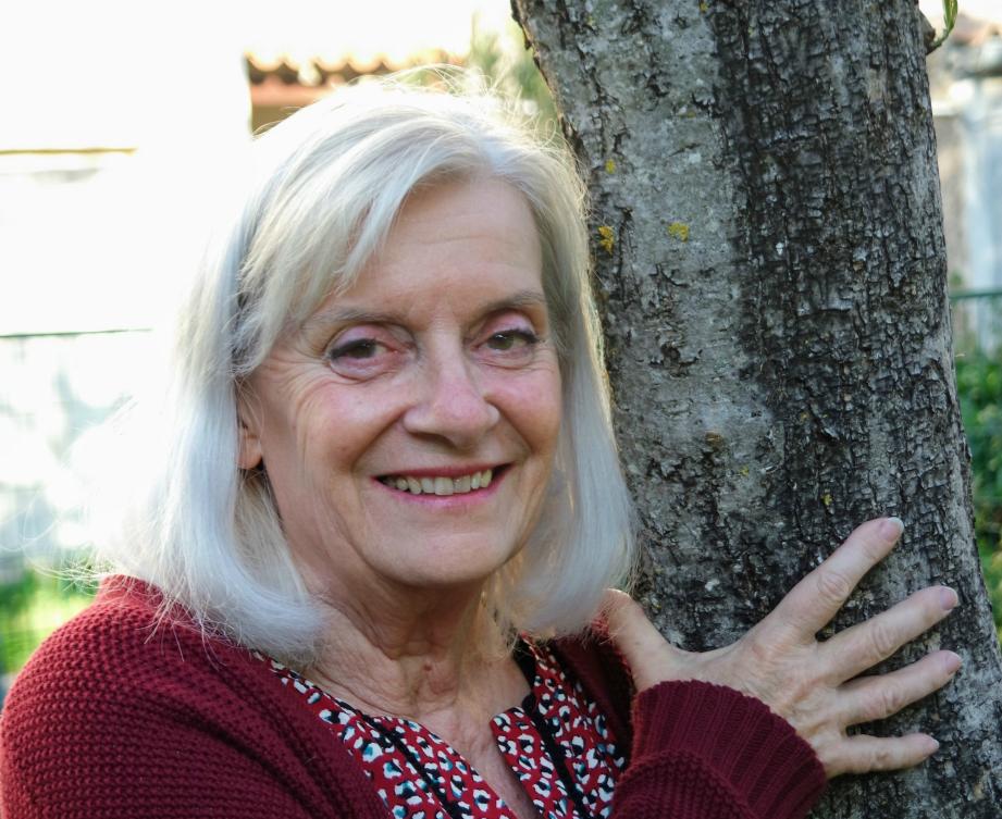 Hélène Verdyun est la première femme à briguer le siège de maire de Signes dans l’histoire de la commune.	