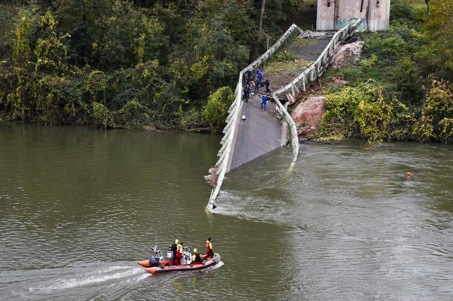 L'effondrement d'un pont a fait deux morts au nord de Toulouse.