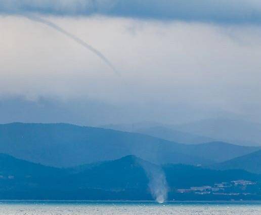 Une trombe marine aperçue à Hyères ce vendredi.