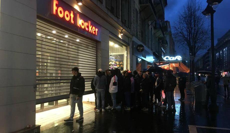 yeezy magasin