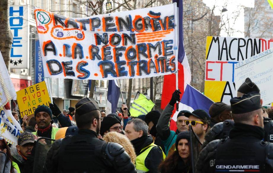 Manifestation à Paris contre la réforme des retraites, le 4 janvier 2020