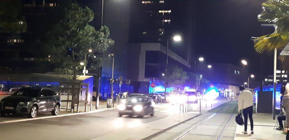 Les faits se sont déroulés avenue Paul-Montel, à Nice, ce mercredi soir. 