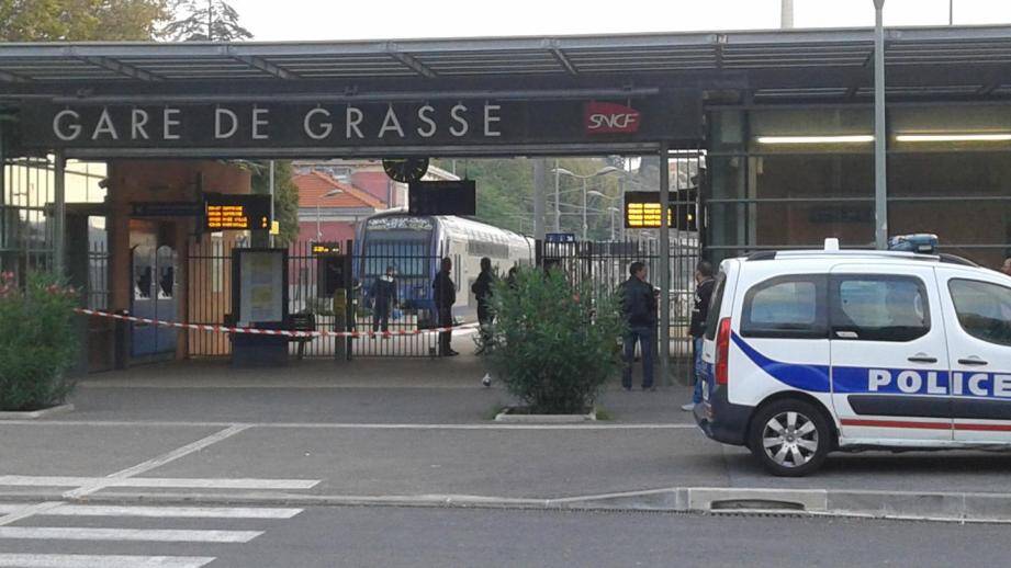 Une voiture de police devant la gare de Grasse (illustration).