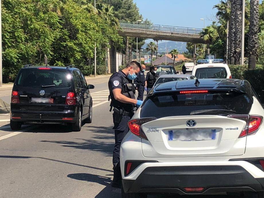 VIDEO. Respect de la zone des 100 kilomètres la police nationale de La