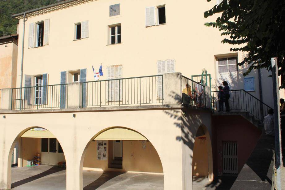 L’école de Fontan, comme celle de Saorge, restera portes closes jusqu’en septembre prochain.